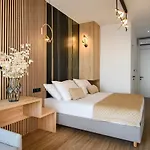 Konukevi Via Mare Luxury 4*