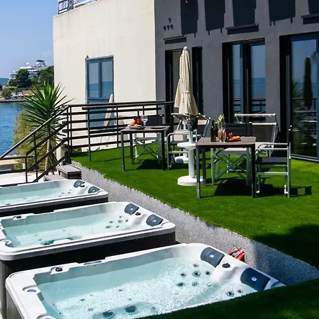 Konukevi Via Mare Luxury Split