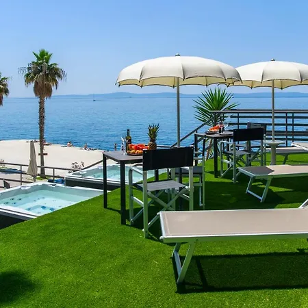 Affittacamere Via Mare Luxury 4*