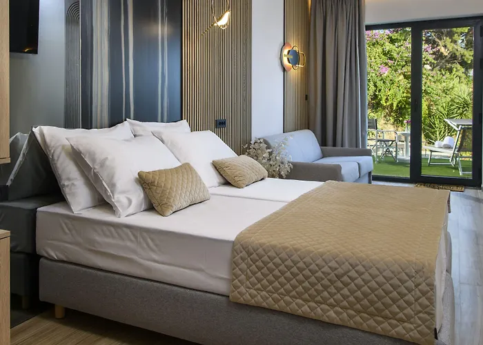 Via Mare Luxury 4*