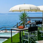 Pensionat Via Mare Luxury 4*