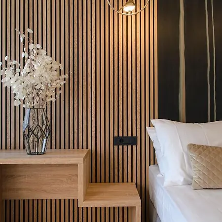 Via Mare Luxury ゲストハウス 4*