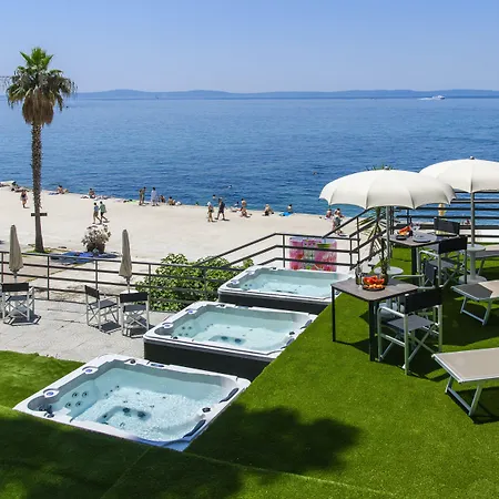 Via Mare Luxury