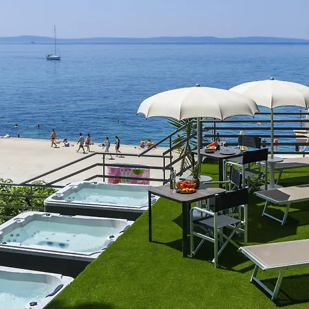 Via Mare Luxury 게스트하우스 4*